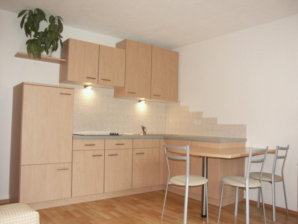 Appartaments Hatzlhof Sterzing Kamer foto